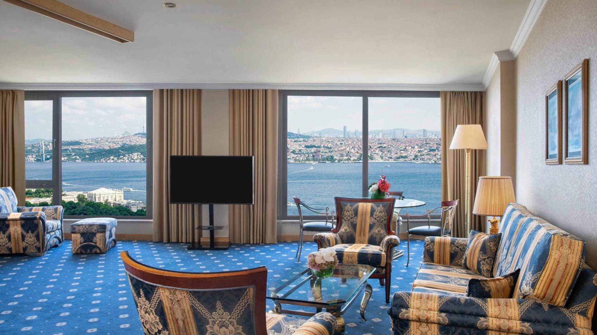 Intercontinental Istanbul By Ihg Hotell Eksteriør bilde A suite at the Four Seasons Hotel Istanbul