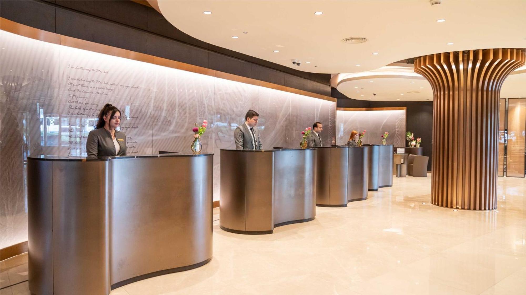 Intercontinental Istanbul By Ihg Hotell Eksteriør bilde The lobby of the hotel