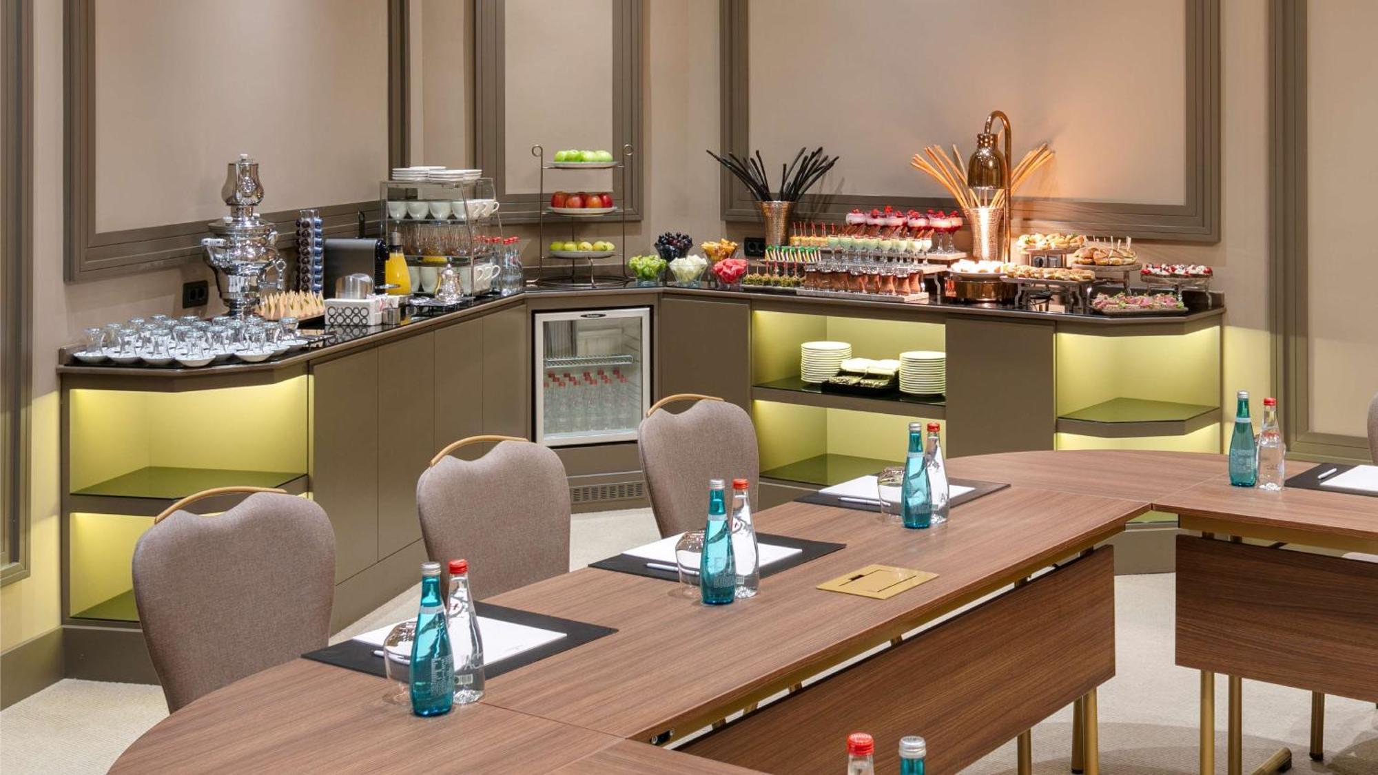 Intercontinental Istanbul By Ihg Hotell Eksteriør bilde Meeting room