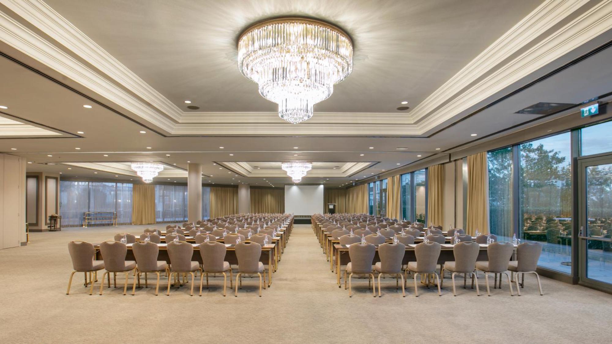 Intercontinental Istanbul By Ihg Hotell Eksteriør bilde The ballroom