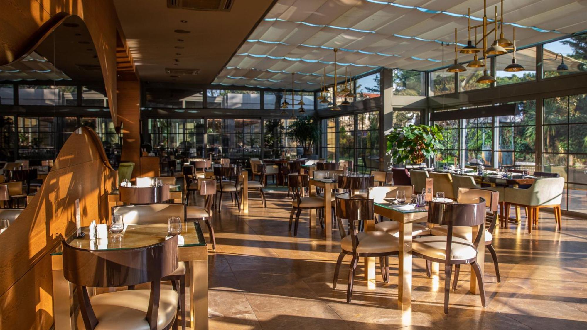 Intercontinental Istanbul By Ihg Hotell Eksteriør bilde The restaurant