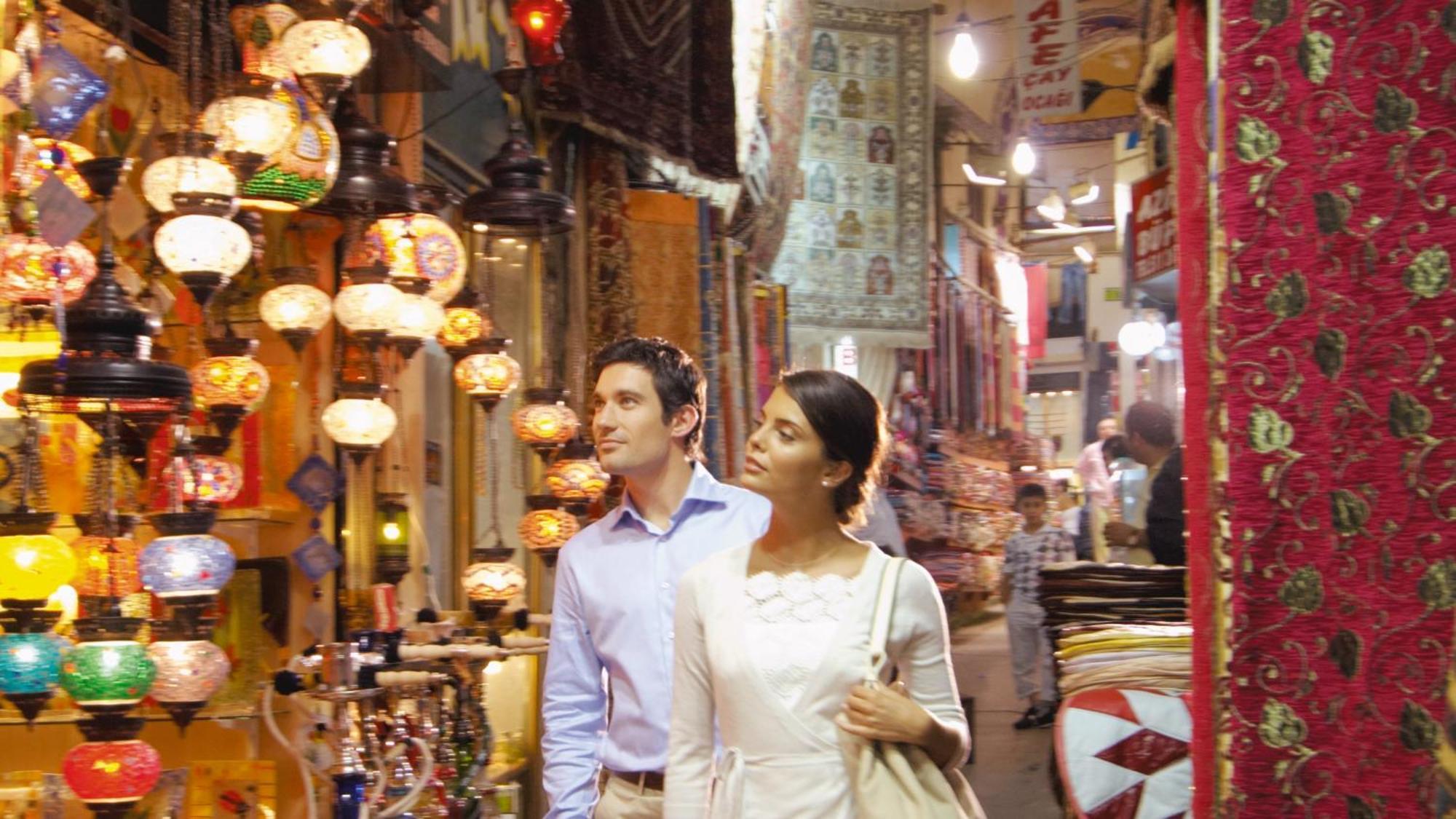 Intercontinental Istanbul By Ihg Hotell Eksteriør bilde Souk in the Old City of Jerusalem
